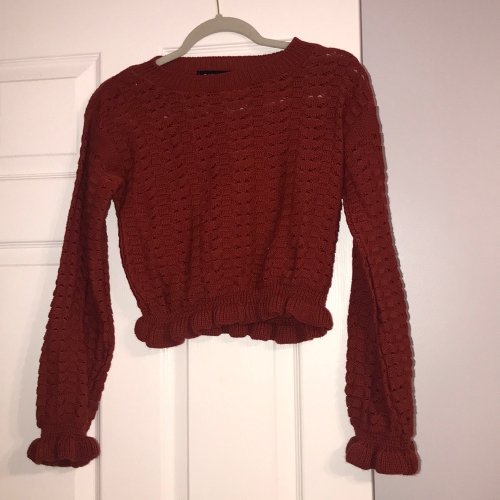 Ruffle sweatshirt